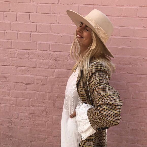 LACK OF COLOR LOC SIERRA BOATER HAT CREAM GOLD VINTAGE RIBBON FREE PEOPLE WIDE - Picture 4 of 12